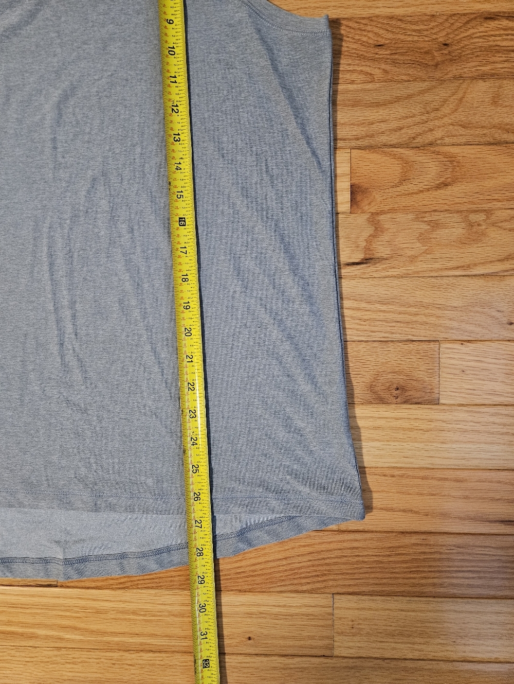 DSG (Dick's Sporting Goods) Performance Women's Tank. Moisture Wicking. Size XL - Picture 6 of 6